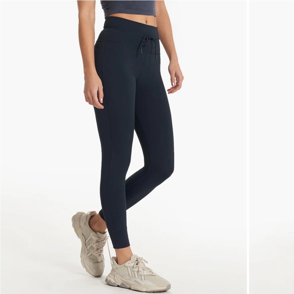 Vuori Black Daily Leggings